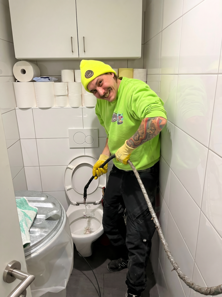 immer-gut-gelaunt-bei-der-arbeit